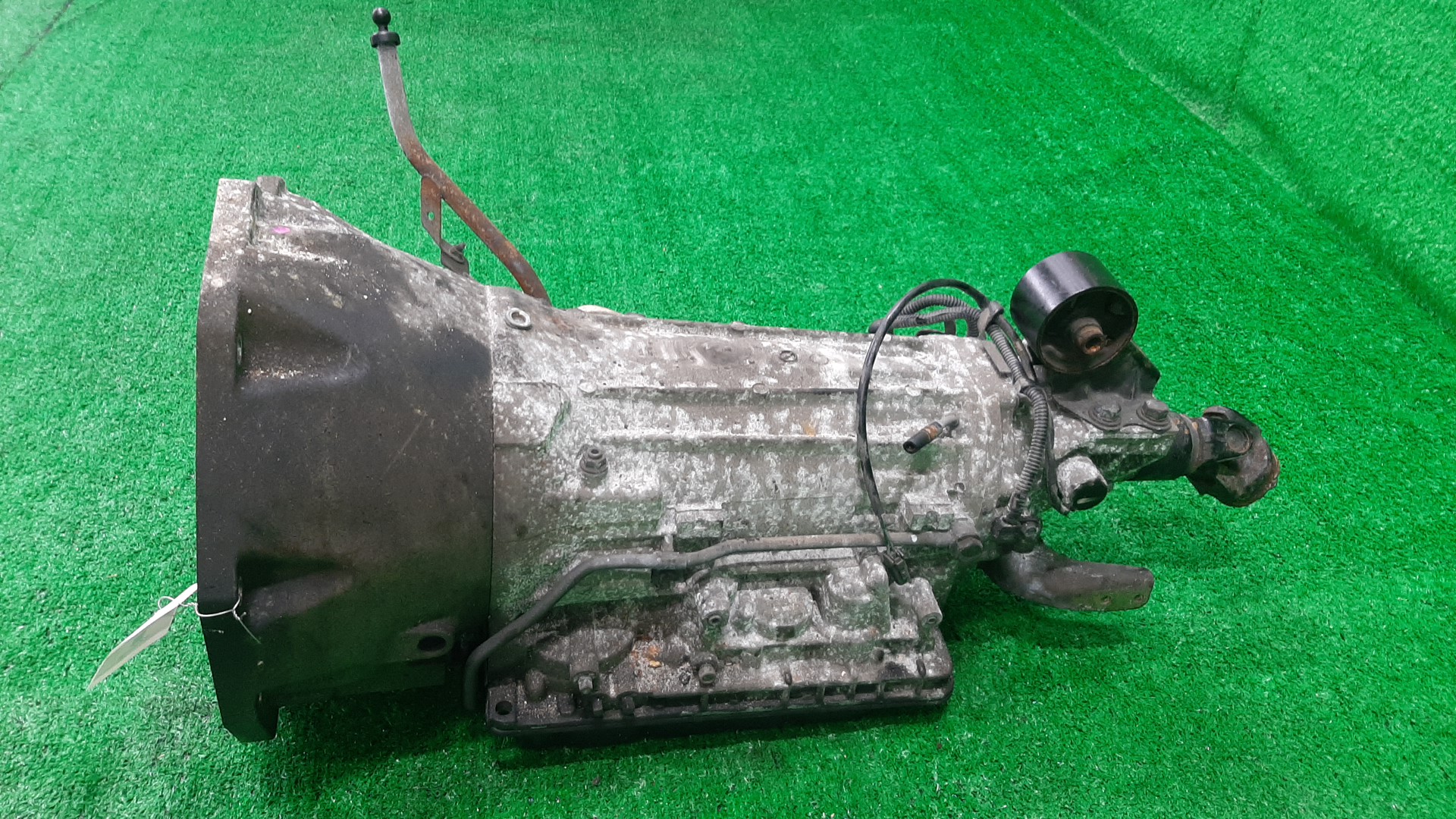 АКПП NISSAN LARGO W30 KA24DE 45X75, RE4R01A 3 ракурс