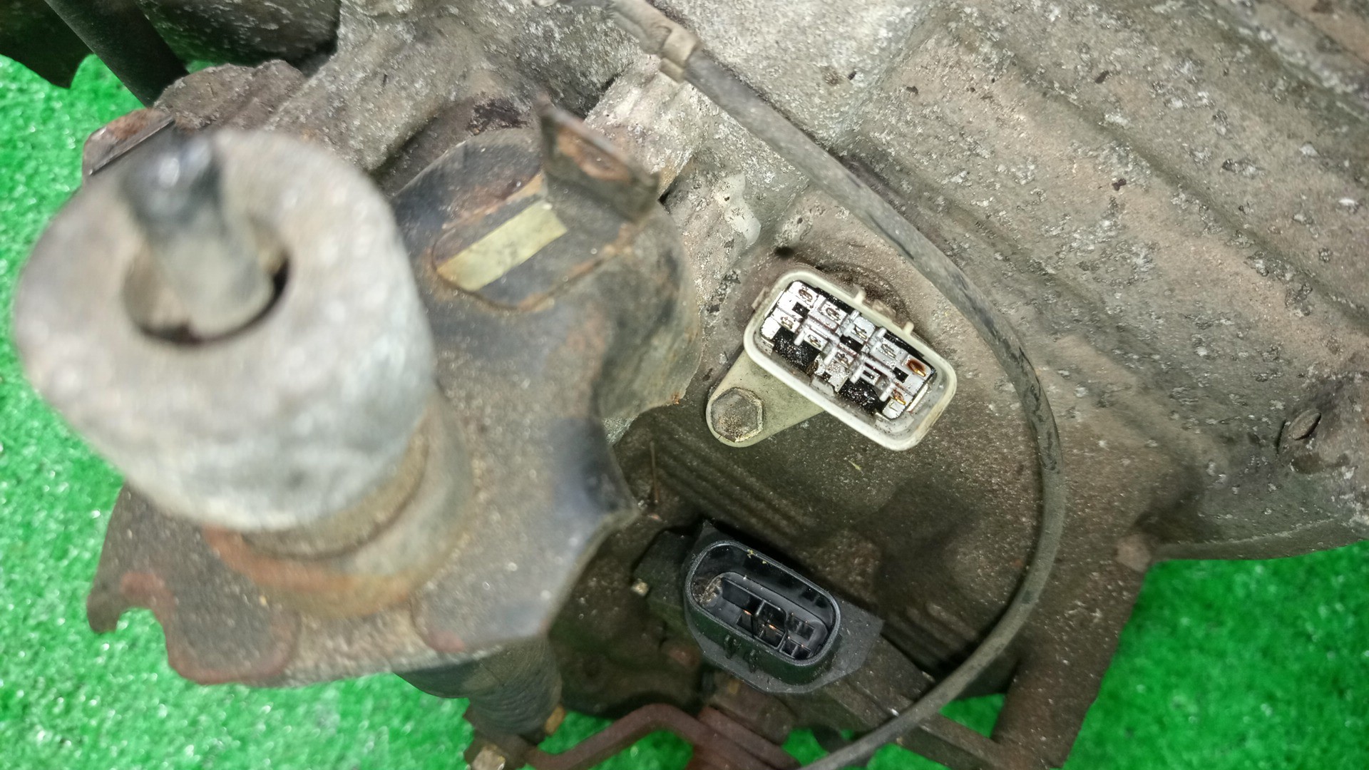 АКПП TOYOTA WISH ZNE14G 1ZZ-FE U341F-01A 5 ракурс
