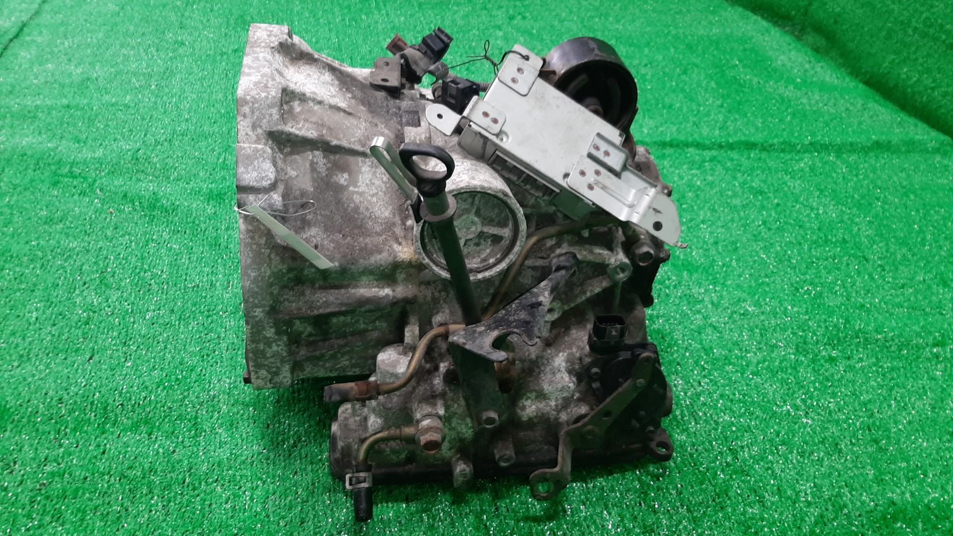 АКПП NISSAN AD, AVENIR, BLUEBIRD, EXPERT, PRIMERA, SUNNY, TINO, WINGROAD, ALMERA, BLUEBIRD SYLPHY VFY11, W11, QU14, VW11, QP11, FB15, QB15, V10, WFY11, WHY11, N16, G10, QG10, FG10 QG15DE, QG18DE 3AX66, RE4F03B-FQ38 3 ракурс