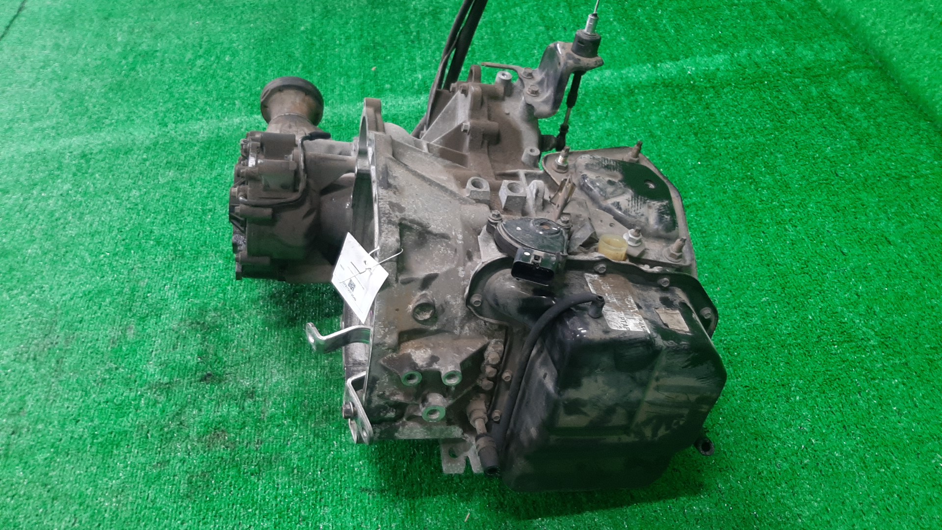 АКПП MAZDA TRIBUTE EPEW YF 4WD, 3L8P 3 ракурс