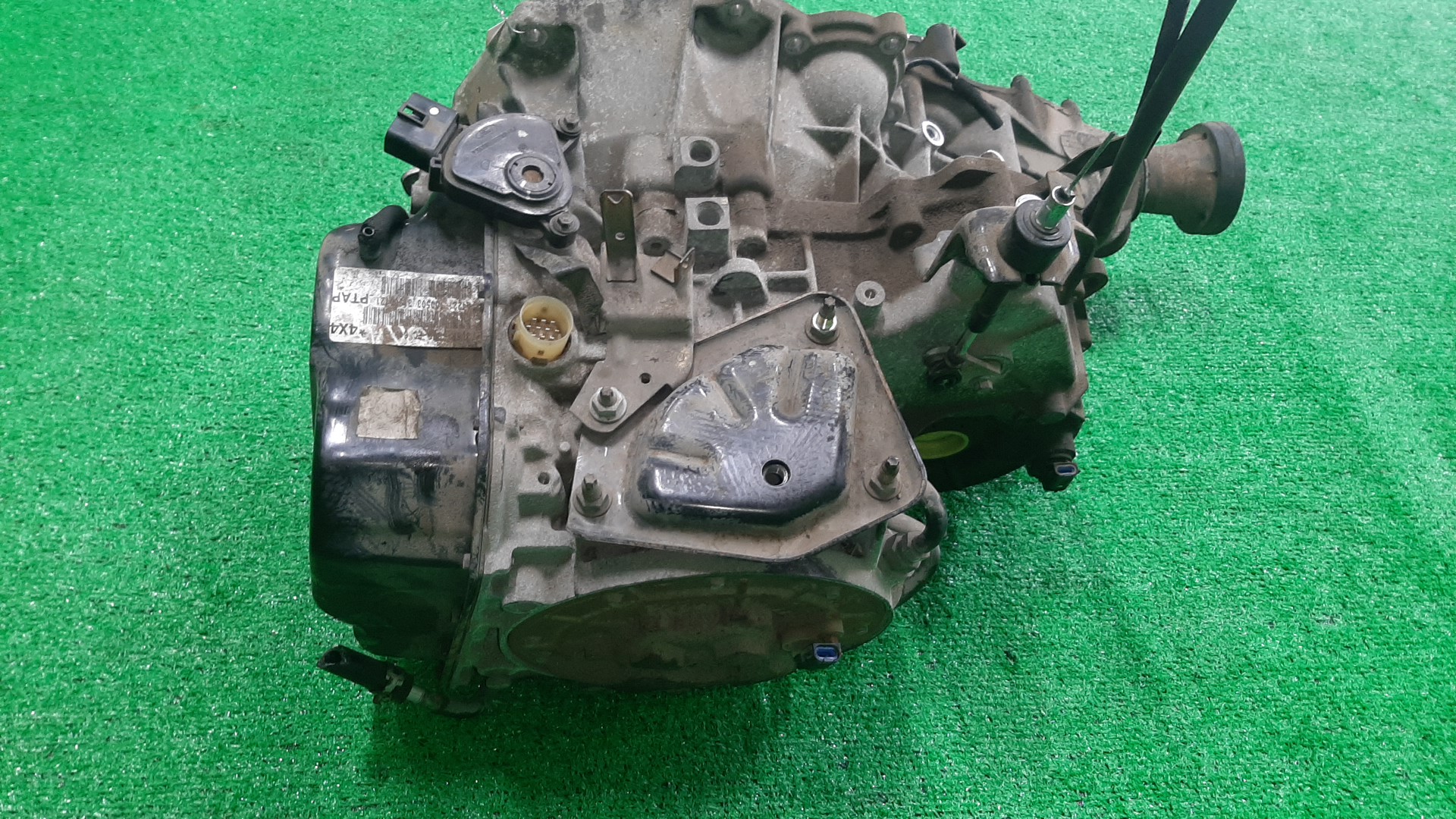 АКПП MAZDA TRIBUTE EPEW YF 4WD, 3L8P 4 ракурс