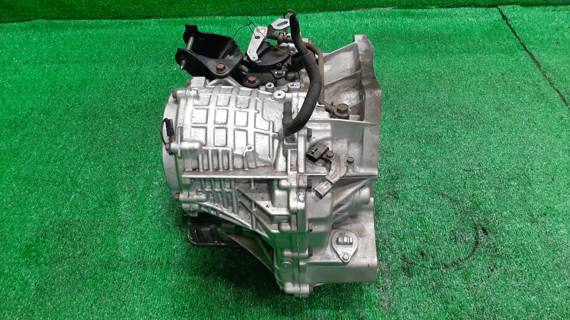 АКПП NISSAN SERENA TC24 QR20DE RE0F06A 3 ракурс