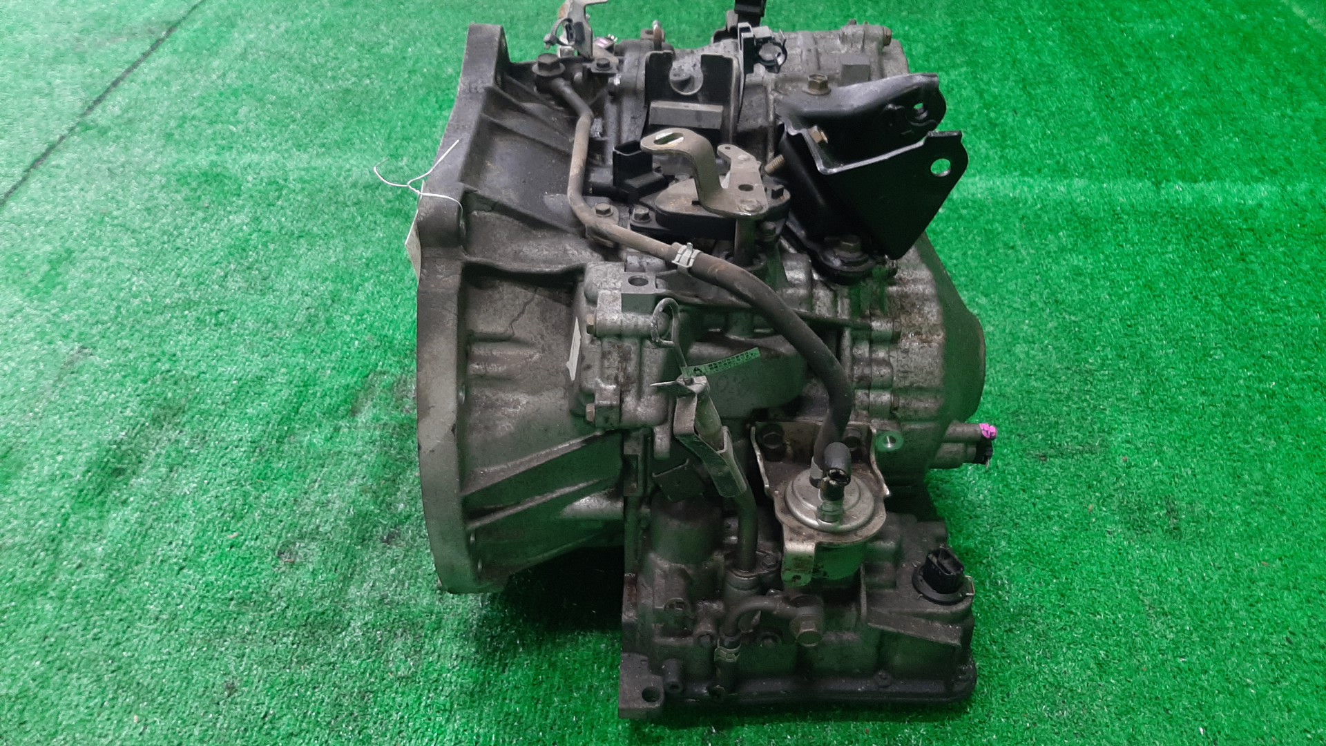 АКПП NISSAN SERENA TC24 QR20DE 8E067, RE0F06A 3 ракурс