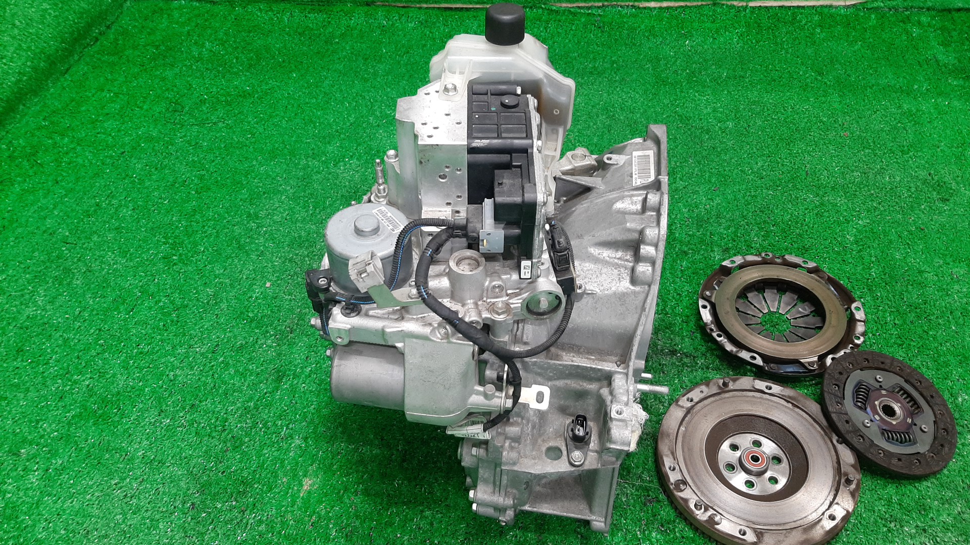 МКПП SUZUKI ALTO HA36S R06A PLM 3 ракурс