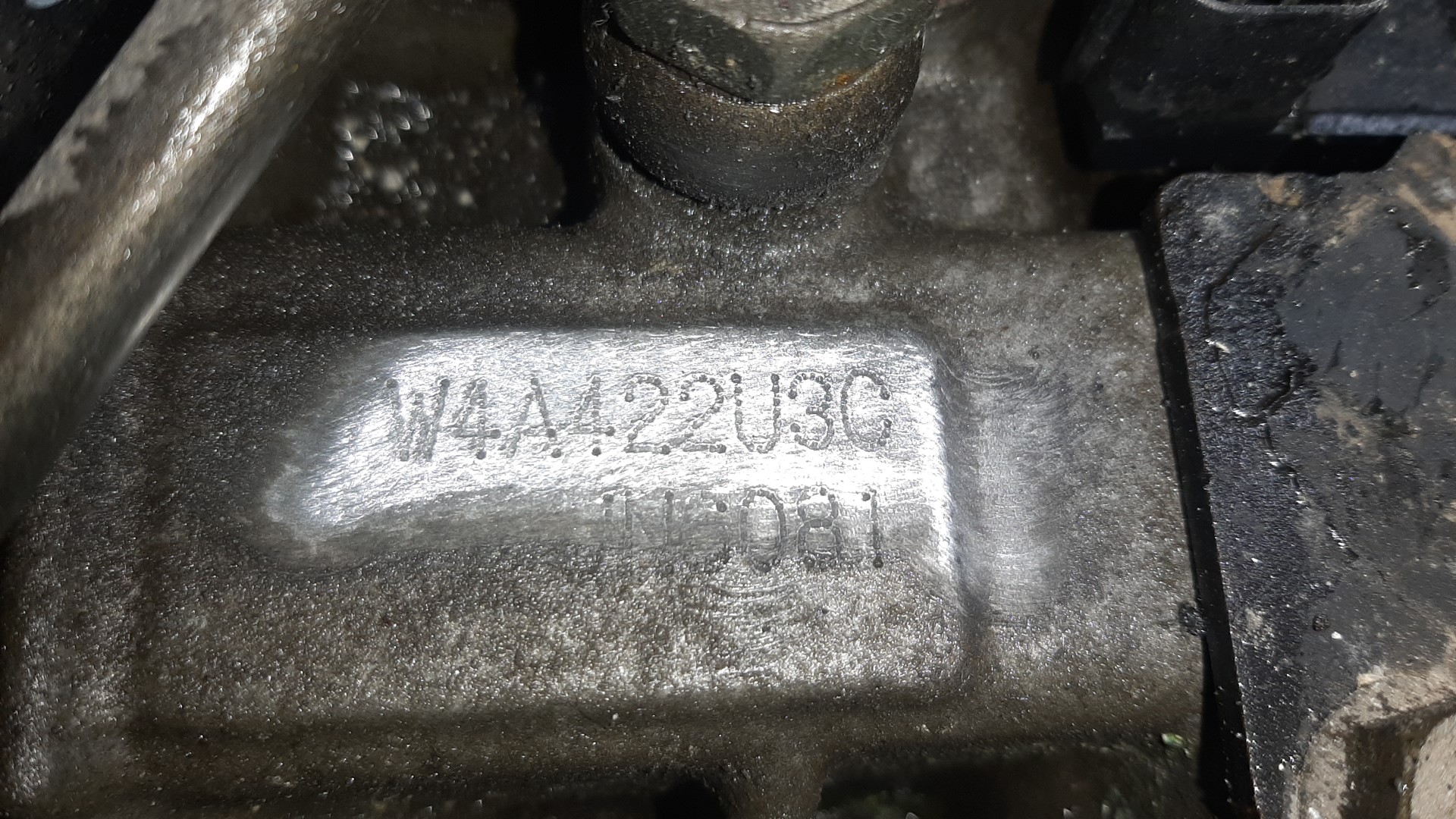 АКПП MITSUBISHI RVR N74W 4G64 W4A422U3C 5 ракурс