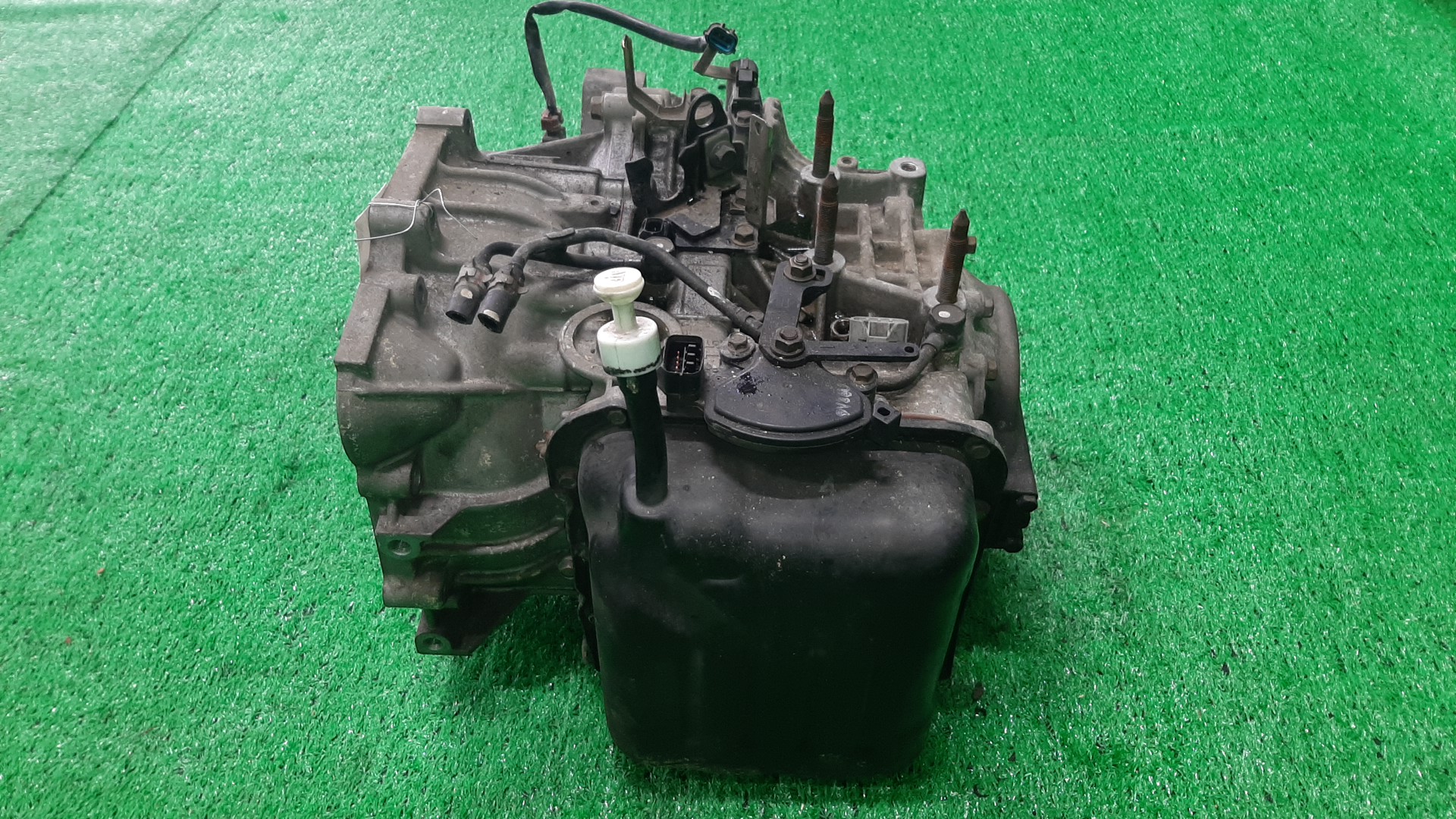 АКПП MITSUBISHI CHARIOT GRANDIS N84W 4G64 F4A422E5B 3 ракурс