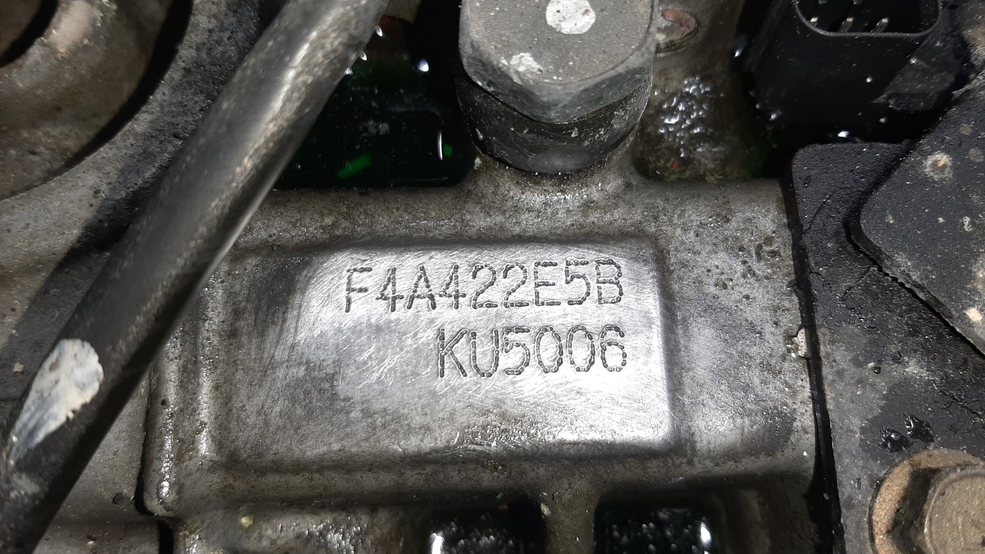 АКПП MITSUBISHI CHARIOT GRANDIS N84W 4G64 F4A422E5B 5 ракурс