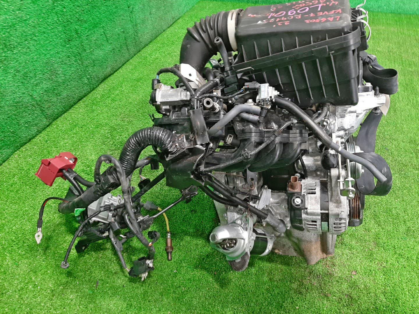Двигатель DAIHATSU TANTO LA650S KF-VE KFVE7 3 ракурс