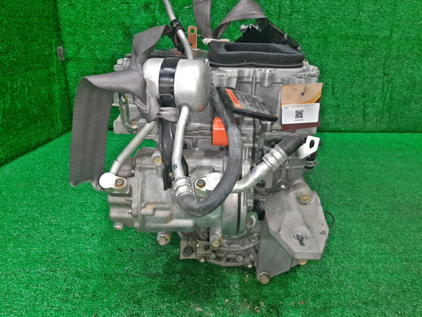 Двигатель NISSAN LEAF ZE1 EM57 306470A 2 ракурс