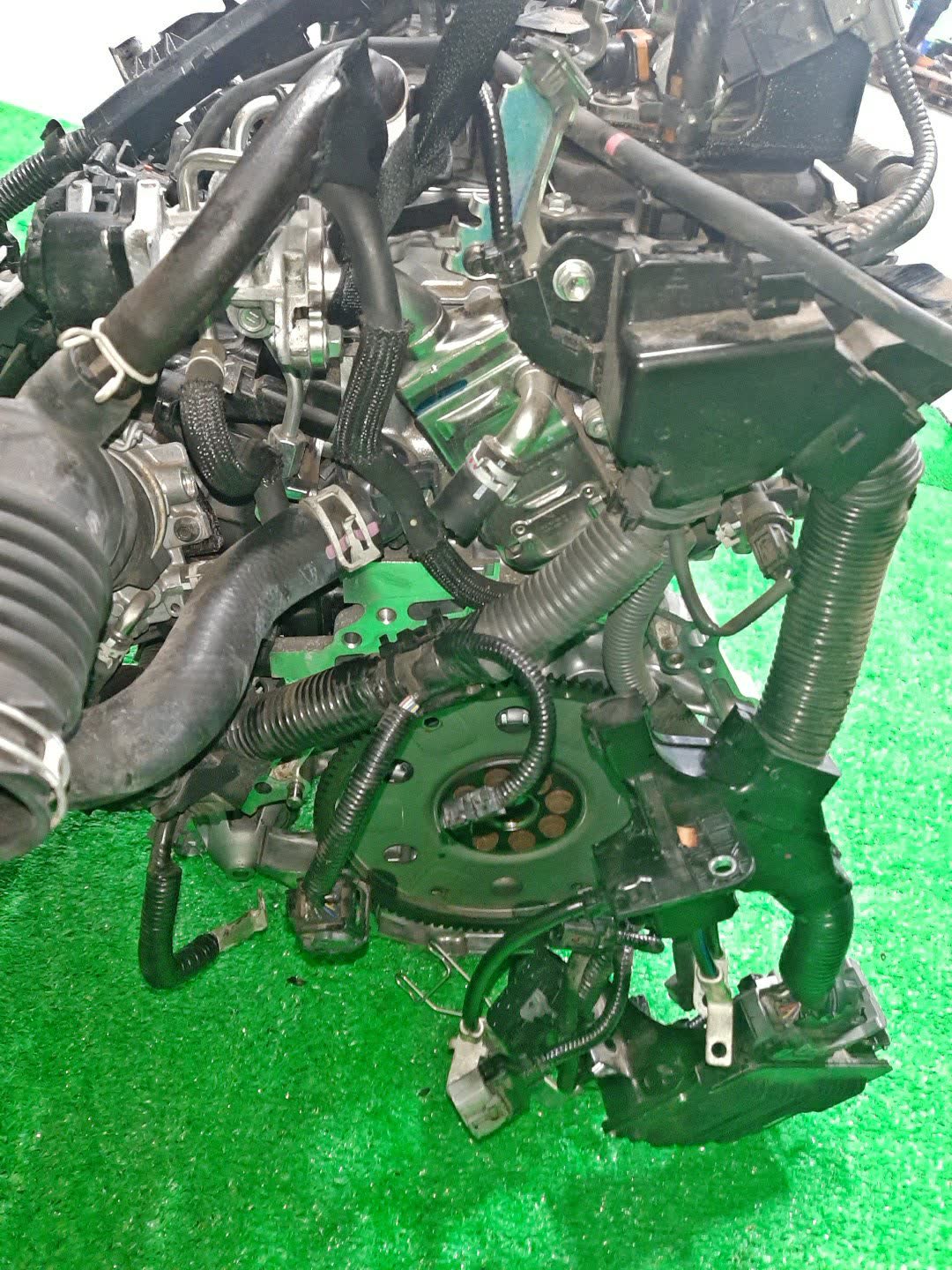 Двигатель TOYOTA YARIS MXPA10 M15A-FKS Y060718 5 ракурс