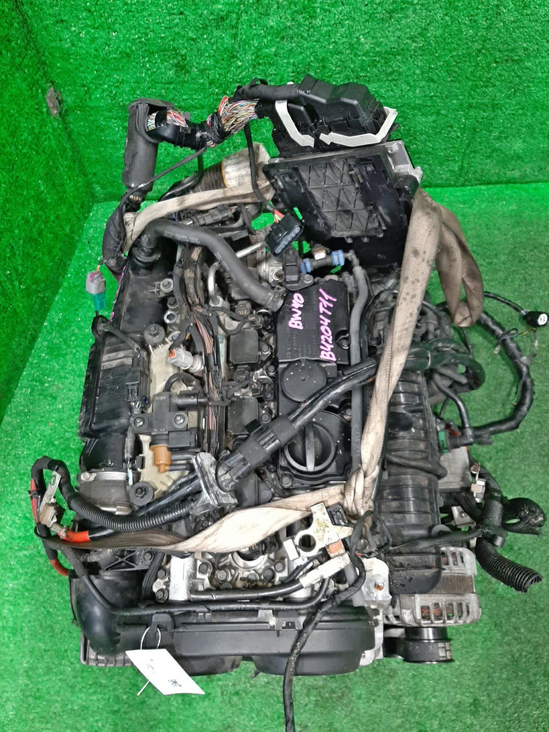 Двигатель VOLVO V60, S60, V40, XC70, V70, XC60, S80 FW, FB420, FS40, MV, BZ, BW40, DZ40, AS B4204T11 1092686 1 ракурс