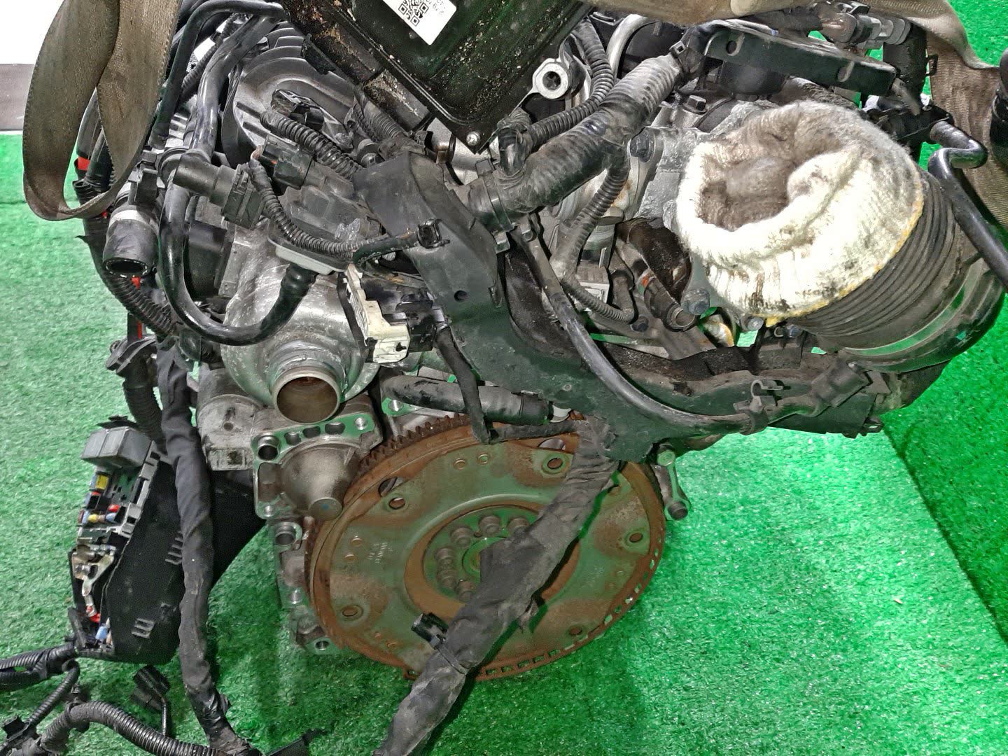 Двигатель VOLVO V60, S60, V40, XC70, V70, XC60, S80 FW, FB420, FS40, MV, BZ, BW40, DZ40, AS B4204T11 1092686 5 ракурс