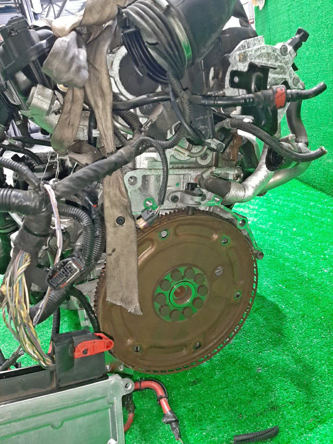 Двигатель VOLVO V40 MZ63, MV B5204T9 4624922 5 ракурс