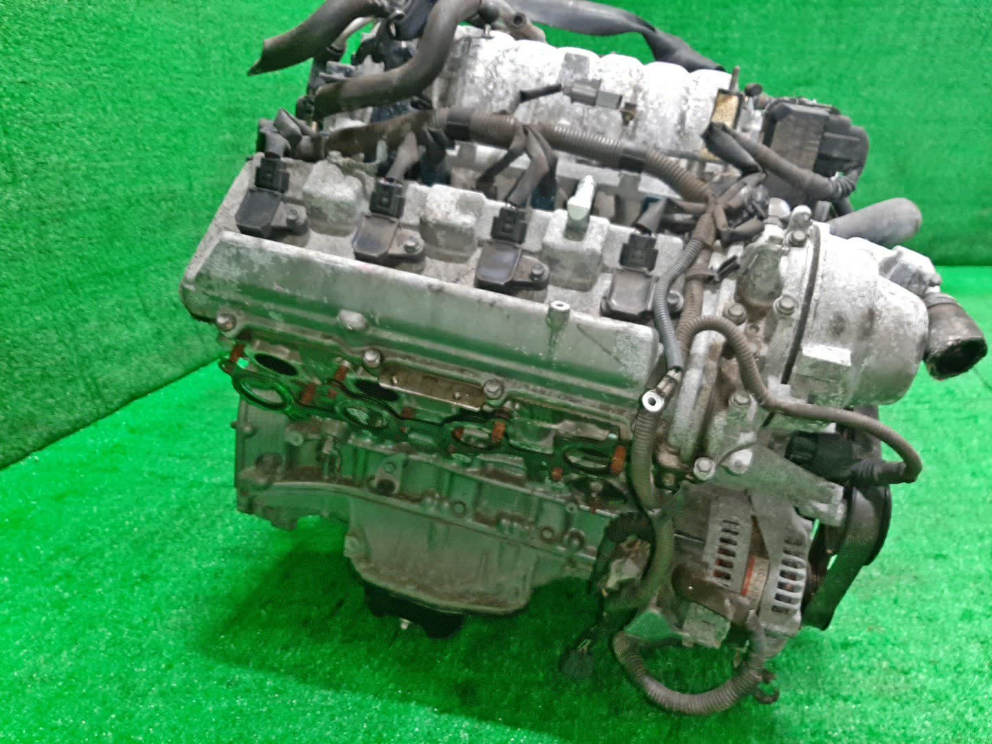 Двигатель TOYOTA CROWN MAJESTA UZS186 3UZ-FE 0451313 3 ракурс