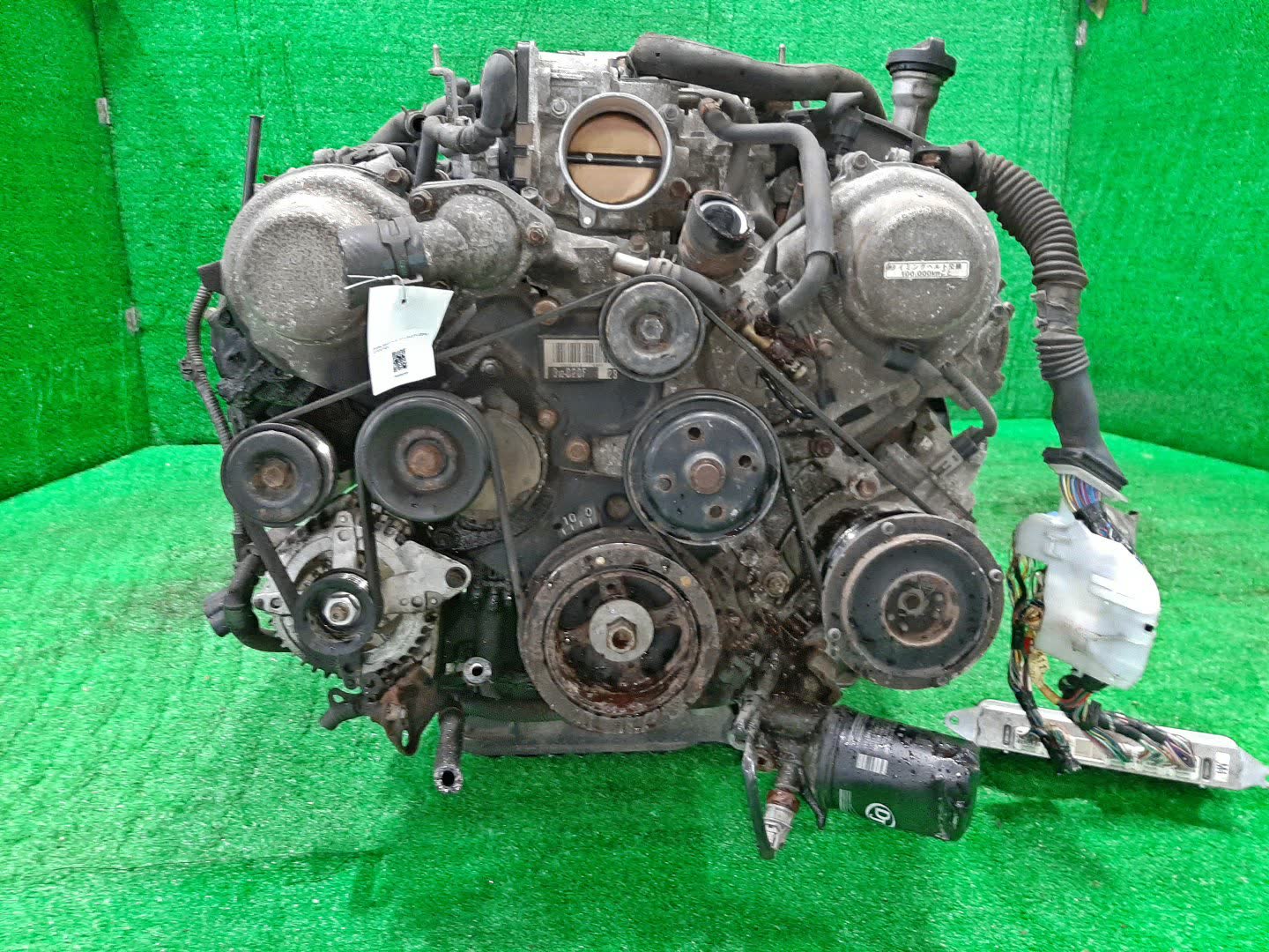 Двигатель TOYOTA CROWN MAJESTA UZS187 3UZ-FE SET 2 ракурс