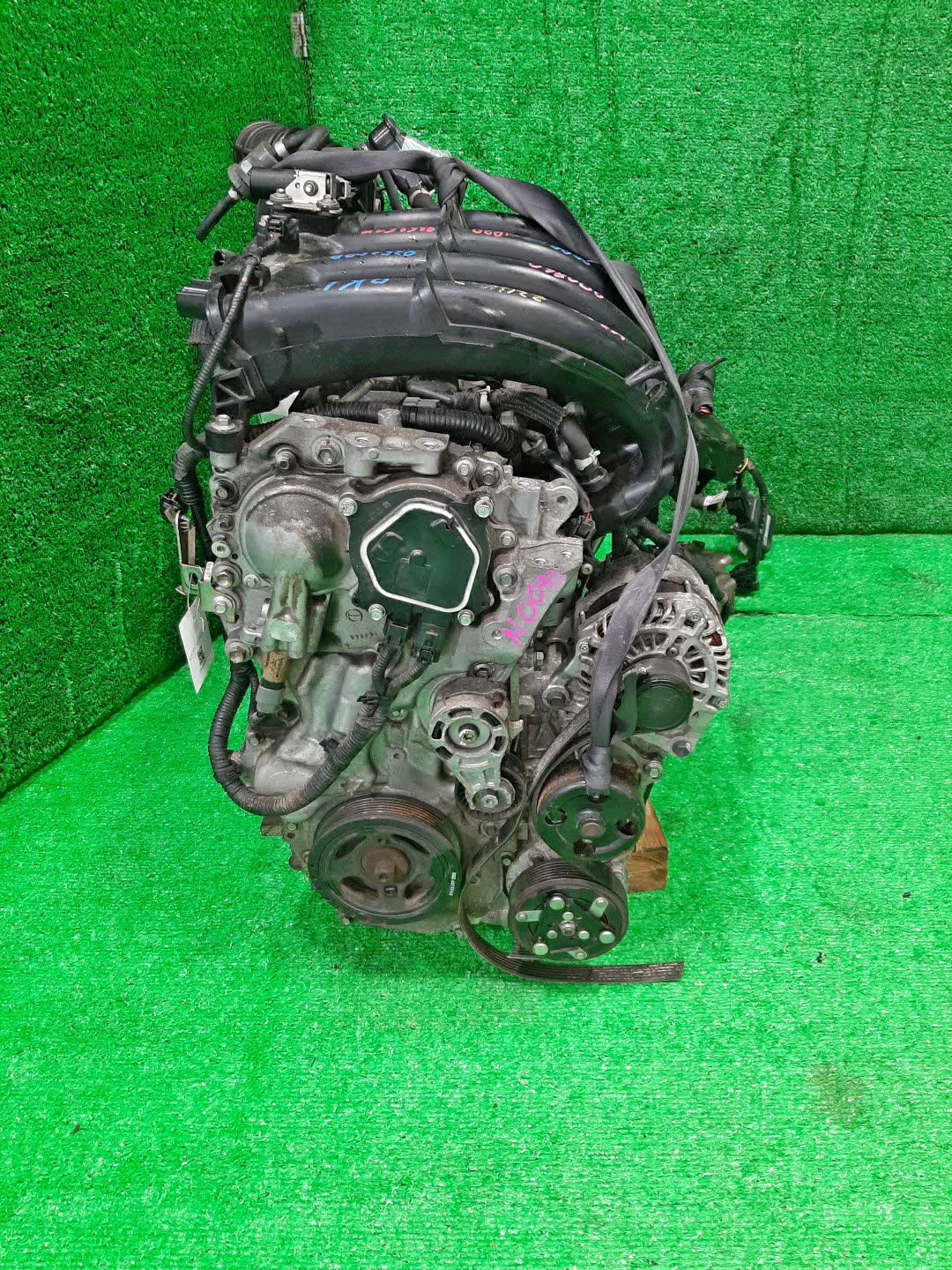 Двигатель NISSAN SERENA C27 MR20DD 935352B 2 ракурс Двигатель NISSAN SERENA C27 MR20DD 935352B 2 ракурс