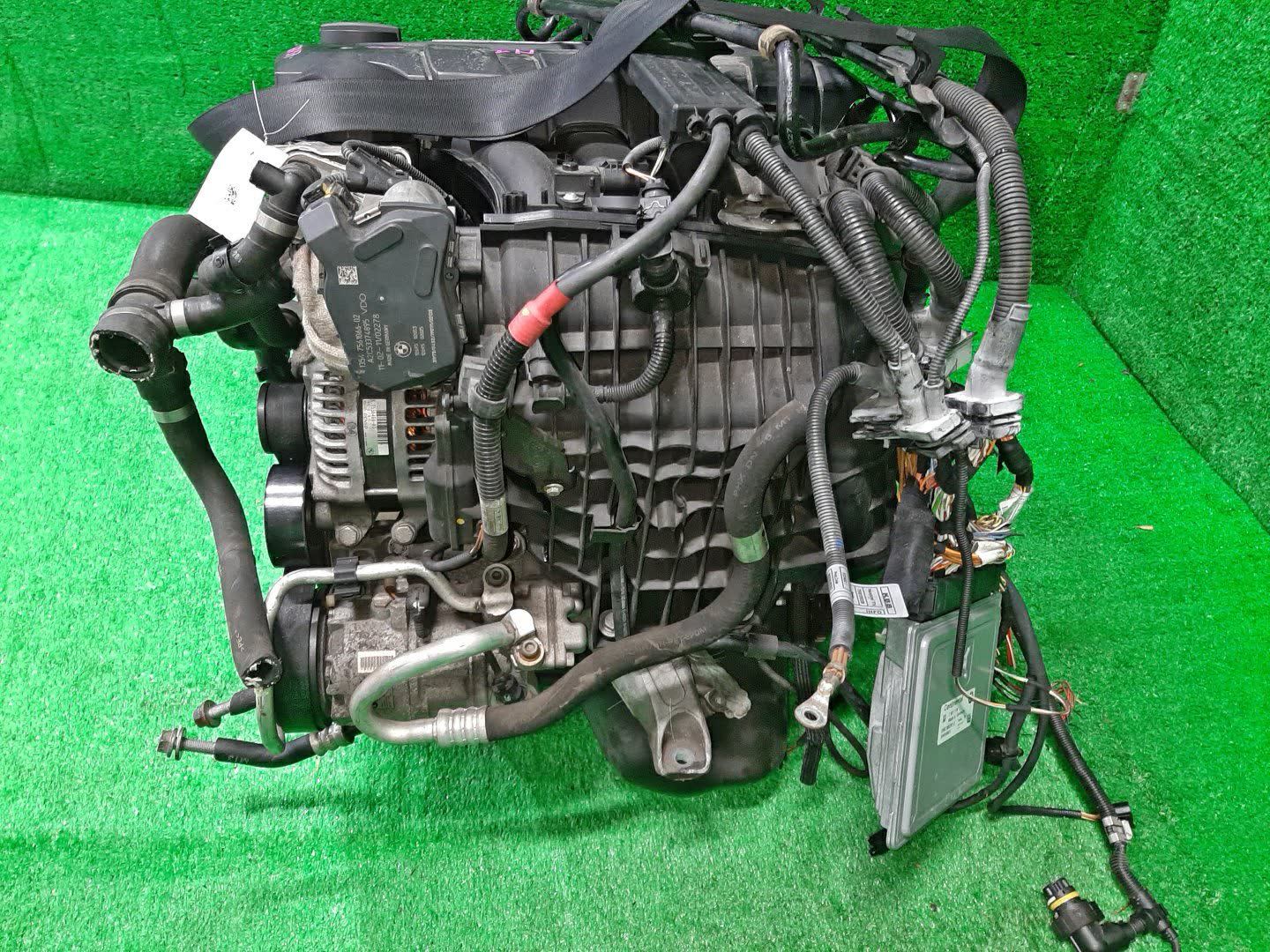 Двигатель BMW 3-Series, 1-Series, 120i, 320i, 318i E90, E91, E93, E92, E87, E88, E82, E81 N43B20AA, N43B20A A842I934 3 ракурс