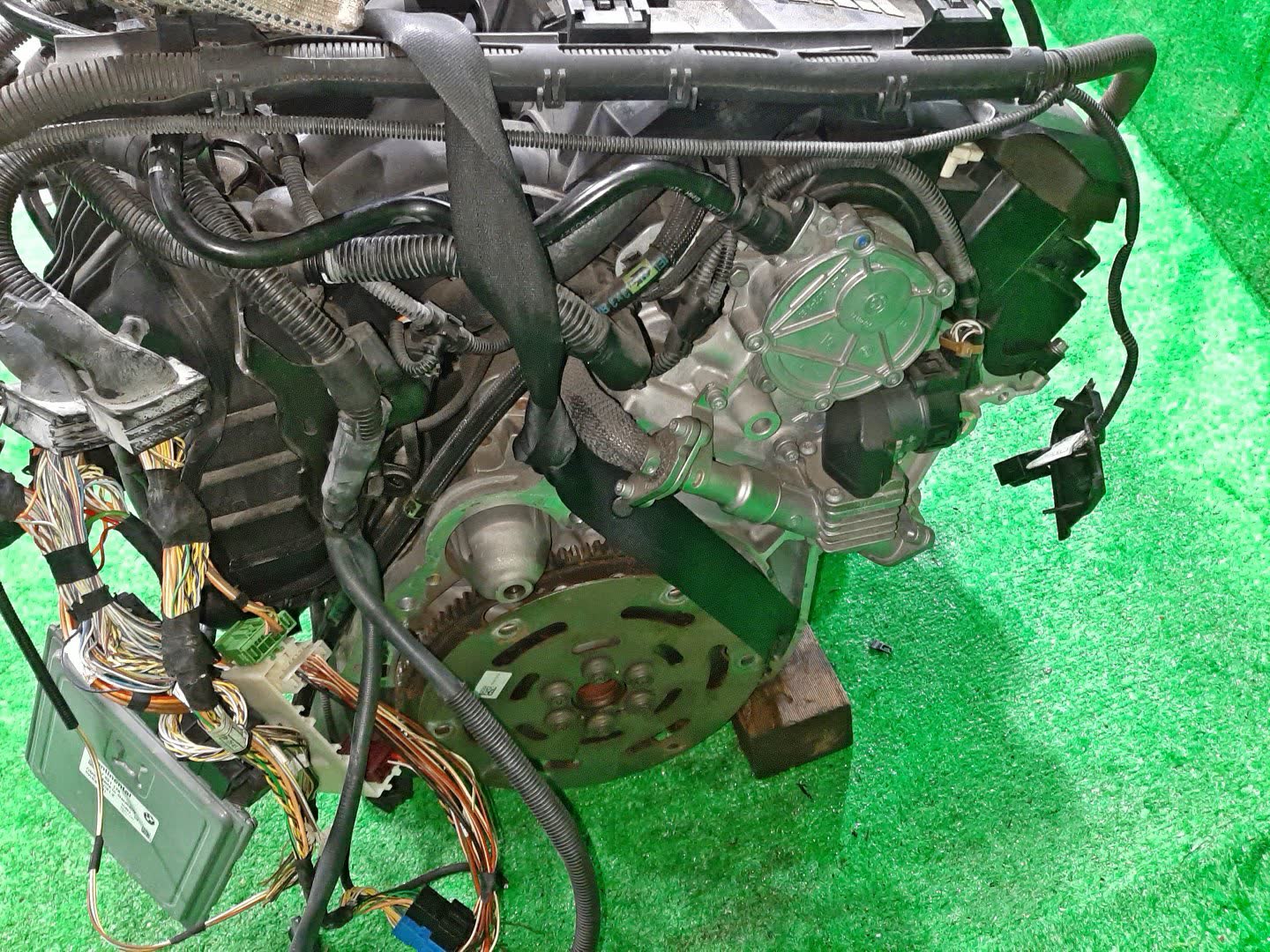 Двигатель BMW 3-Series, 1-Series, 120i, 320i, 318i E90, E91, E93, E92, E87, E88, E82, E81 N43B20AA, N43B20A A842I934 5 ракурс