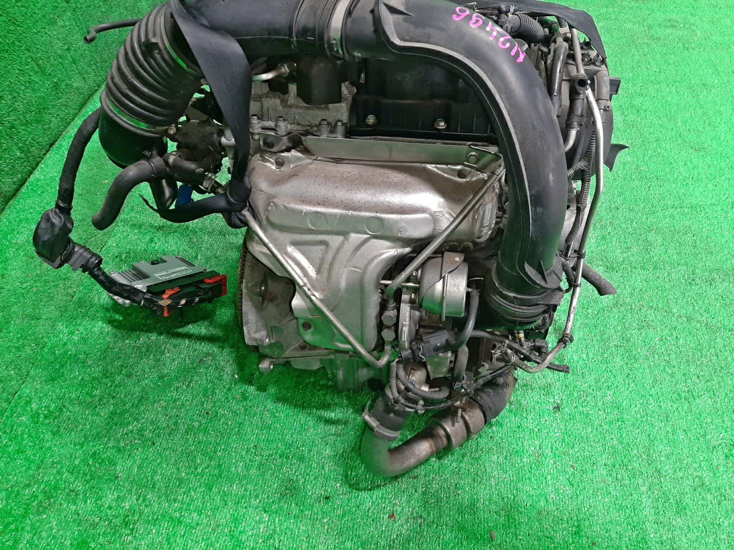 Двигатель VOLVO V60, S60, V40, V70, S80 FW48, FS48, MV48, BW48, AS B4164T 4103512 3 ракурс