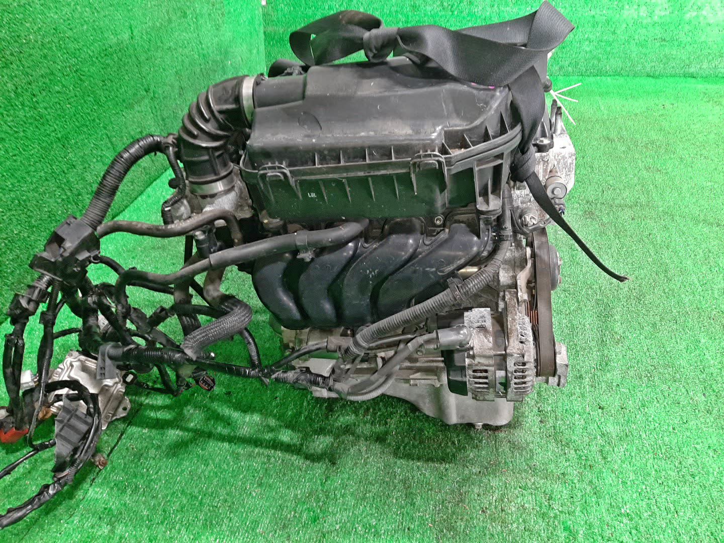 Двигатель SUZUKI SWIFT ZC83S K12C 5292477 3 ракурс Двигатель SUZUKI SWIFT ZC83S K12C 5292477 3 ракурс