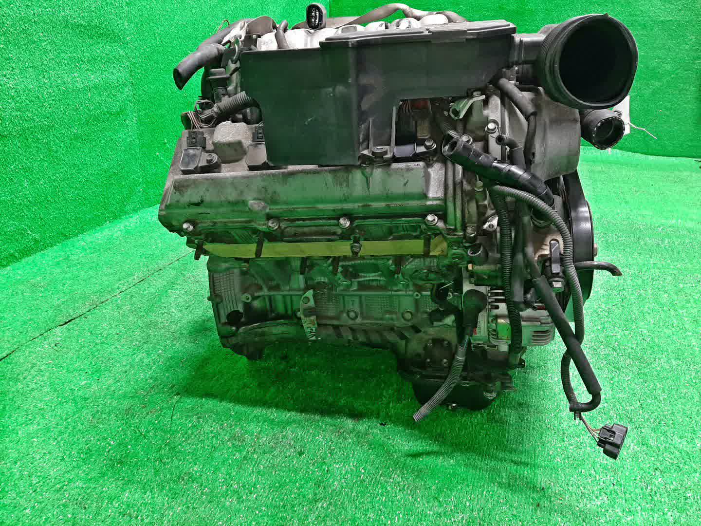 Двигатель TOYOTA CROWN MAJESTA UZS171, UZS175 1UZ-FE VVTI 3 ракурс
