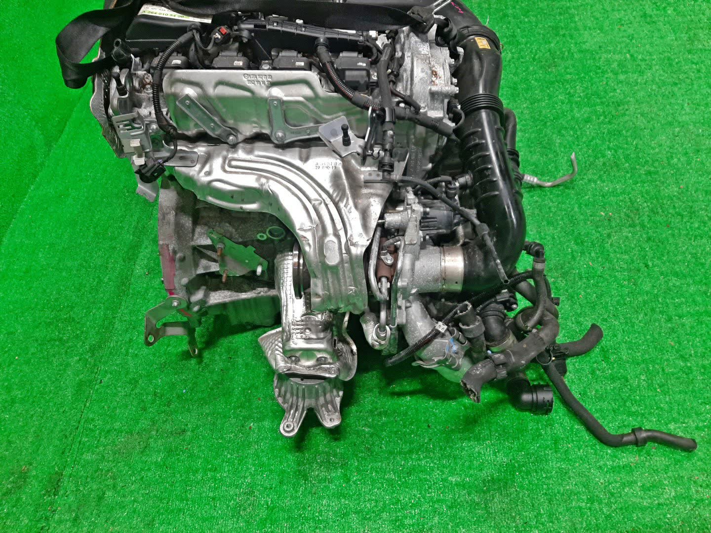 Двигатель MERCEDES-BENZ C-Class, C180 205076C, 205276C, 205376, 205476, 205476C, 205376C, W205, A205, C205, S205 264915, M264.915, M264E15DEHLA 30179618 3 ракурс