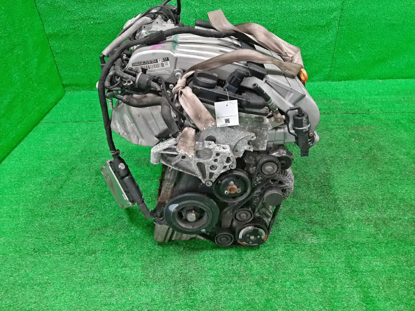 Двигатель VOLKSWAGEN PASSAT B6, 3C5 AXZ 005236 1 ракурс