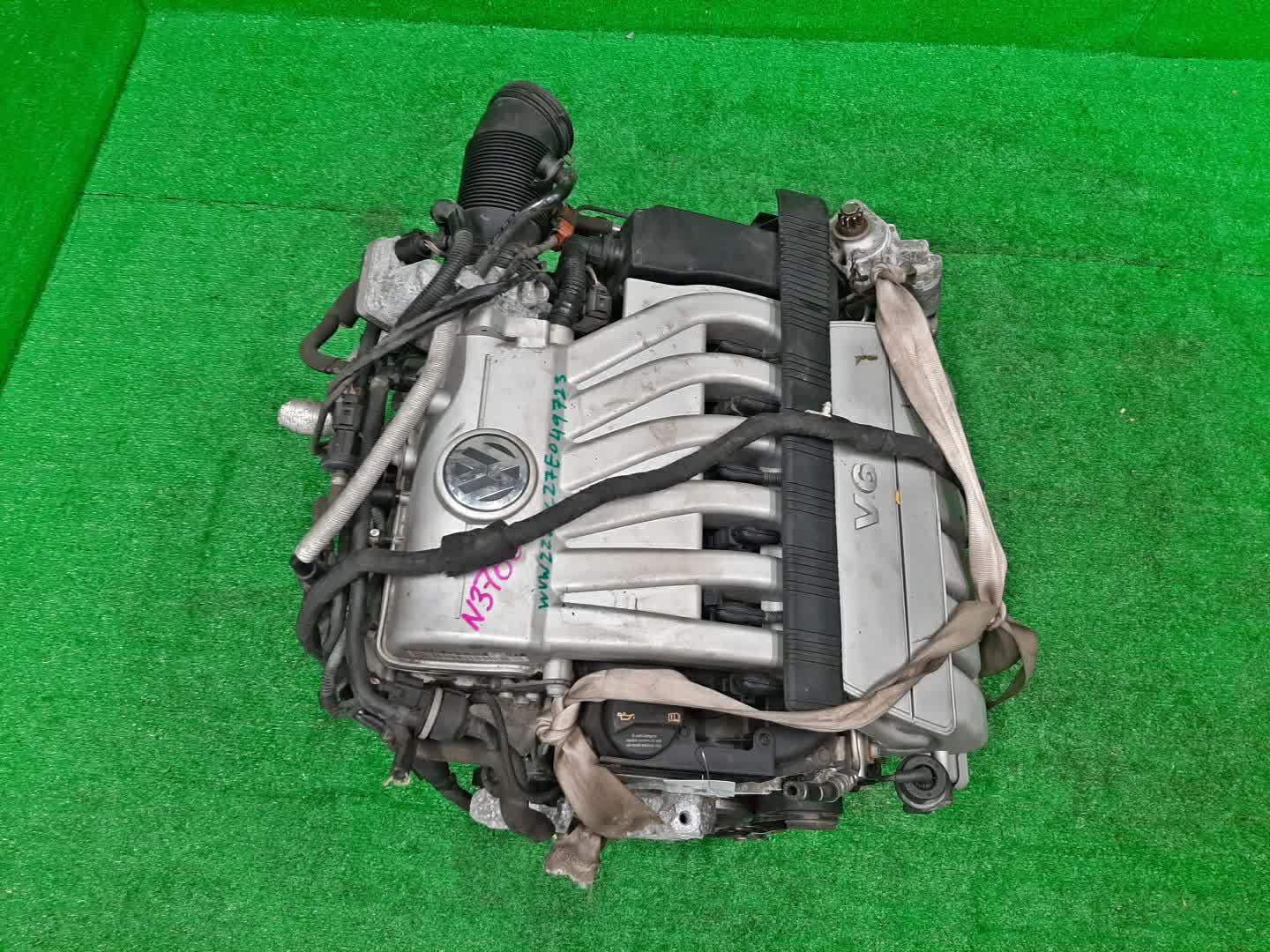 Двигатель VOLKSWAGEN PASSAT B6, 3C5 AXZ 005236 2 ракурс