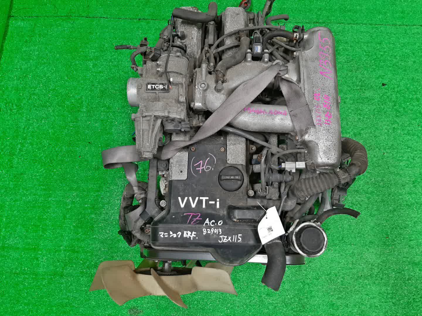 Двигатель TOYOTA MARK II BLIT, MARK II JZX115W, JZX115 1JZ-GE VVTI 1 ракурс