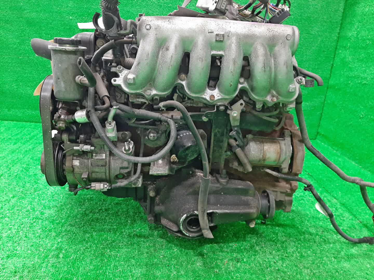 Двигатель TOYOTA MARK II BLIT, MARK II JZX115W, JZX115 1JZ-GE VVTI 4 ракурс