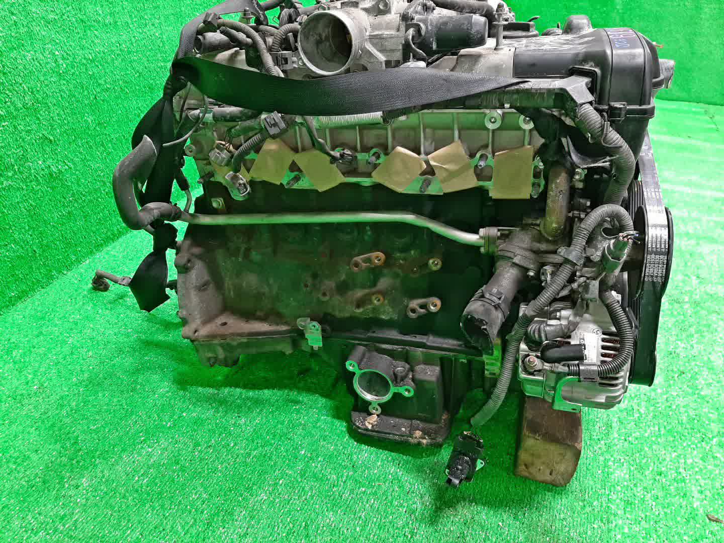 Двигатель TOYOTA ALTEZZA JCE15 2JZ-GE VVTI 3 ракурс