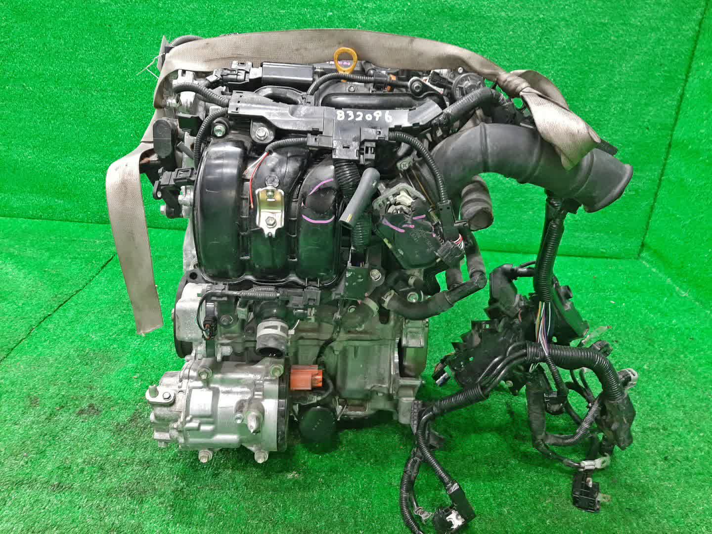 Двигатель TOYOTA AQUA MXPK11, MXPK16 M15A-FXE Y259890 4 ракурс Двигатель TOYOTA AQUA MXPK11, MXPK16 M15A-FXE Y259890 4 ракурс