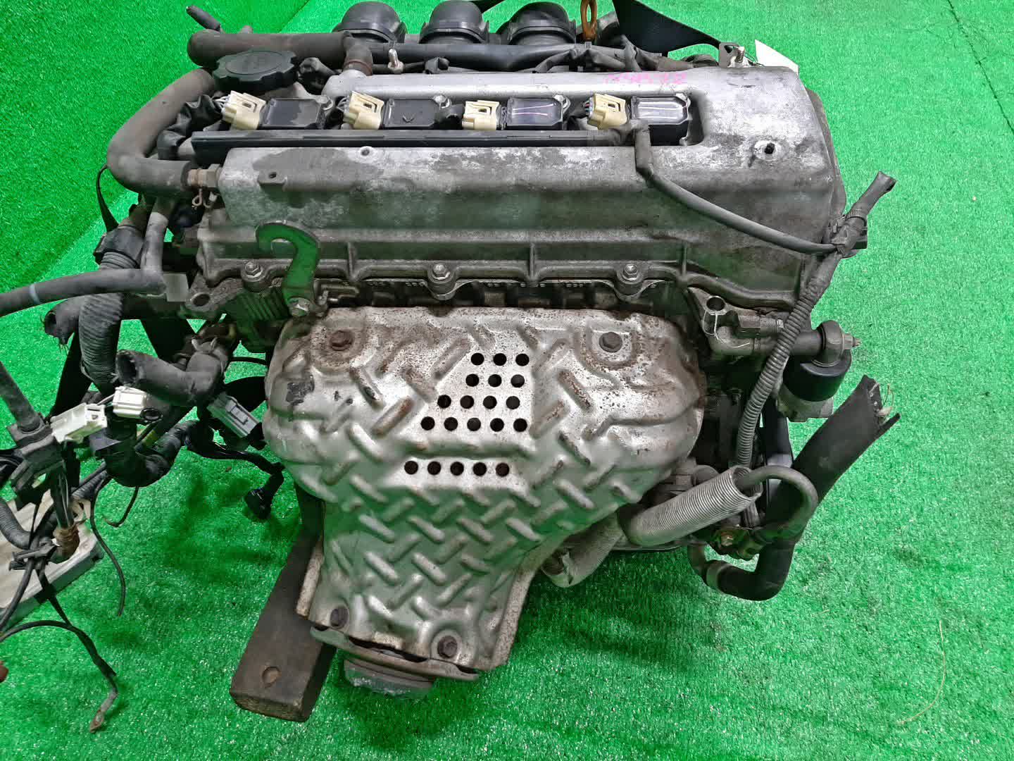Двигатель TOYOTA COROLLA SPACIO ZZE122N 1ZZ-FE MEX 4 ракурс