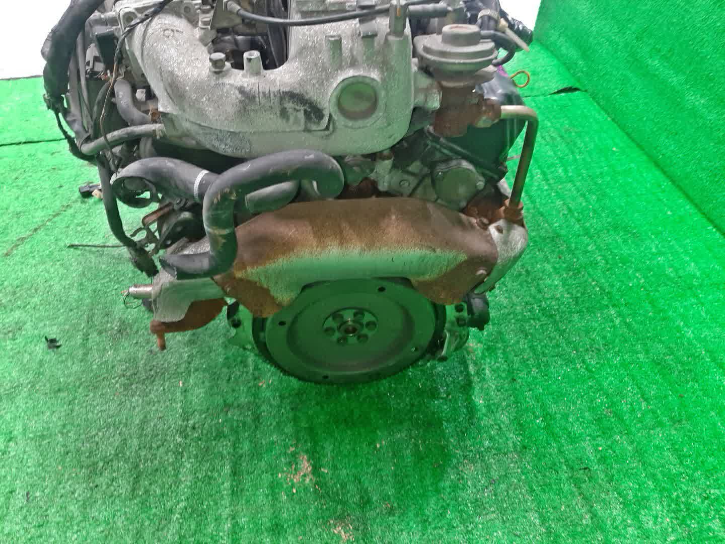 Двигатель NISSAN CEDRIC, GLORIA WY30, VY30, Y30 VG20E 377539W 5 ракурс
