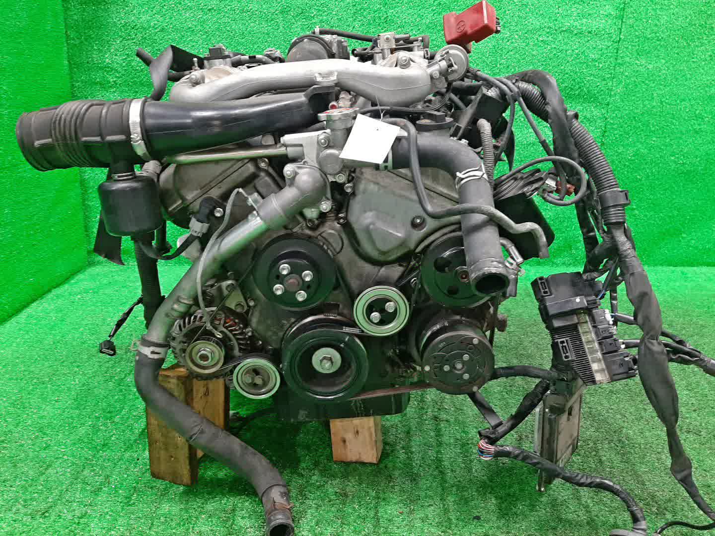 Двигатель SUZUKI ESCUDO, GRAND VITARA TD94W, TE94 H27A 211406 2 ракурс