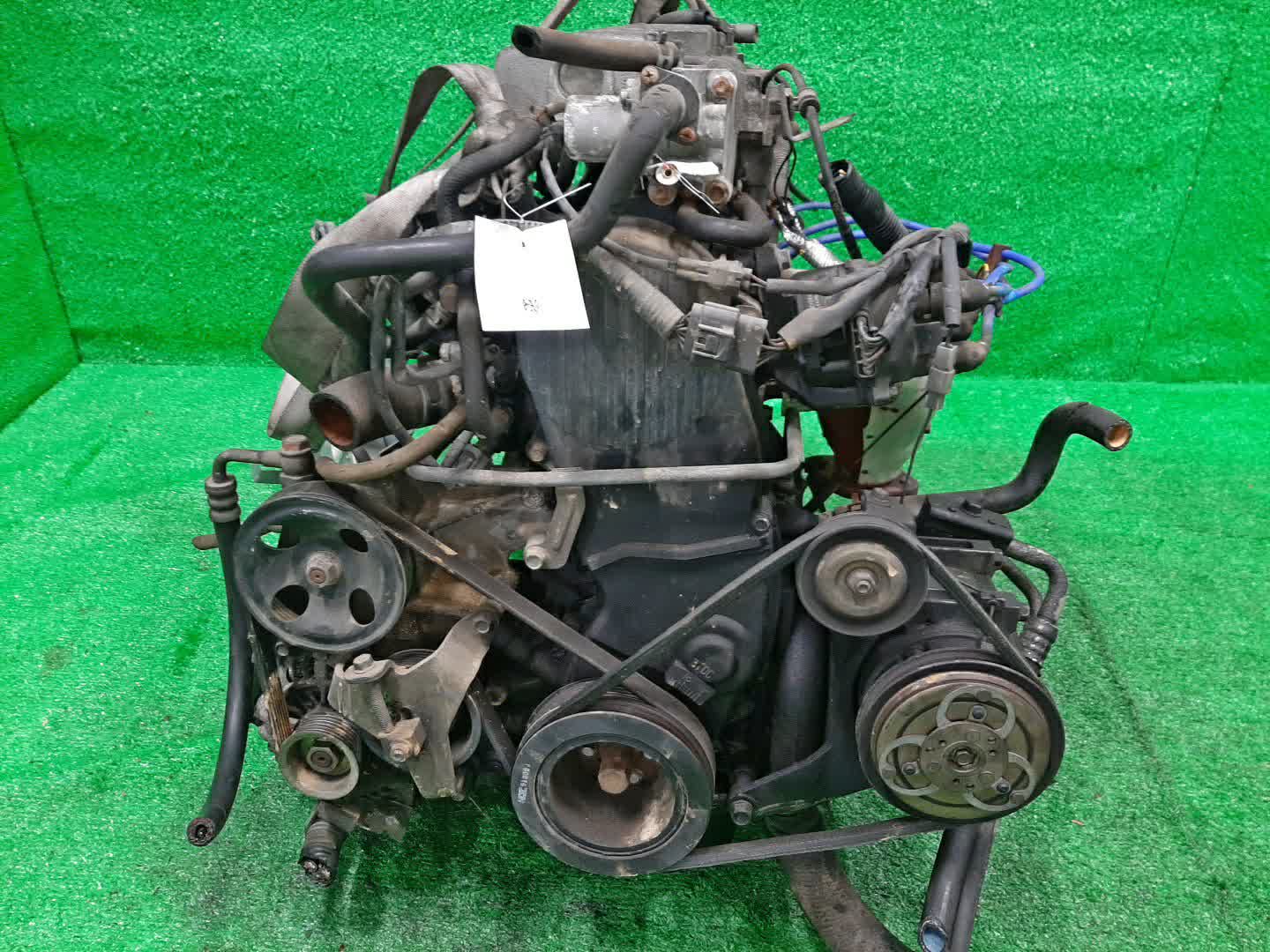 Двигатель MAZDA BONGO FRIENDEE SGEW FE 978830 2 ракурс