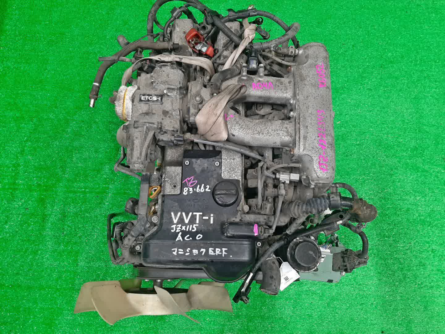 Двигатель TOYOTA MARK II BLIT, MARK II JZX115W, JZX115 1JZ-GE VVTI 1 ракурс