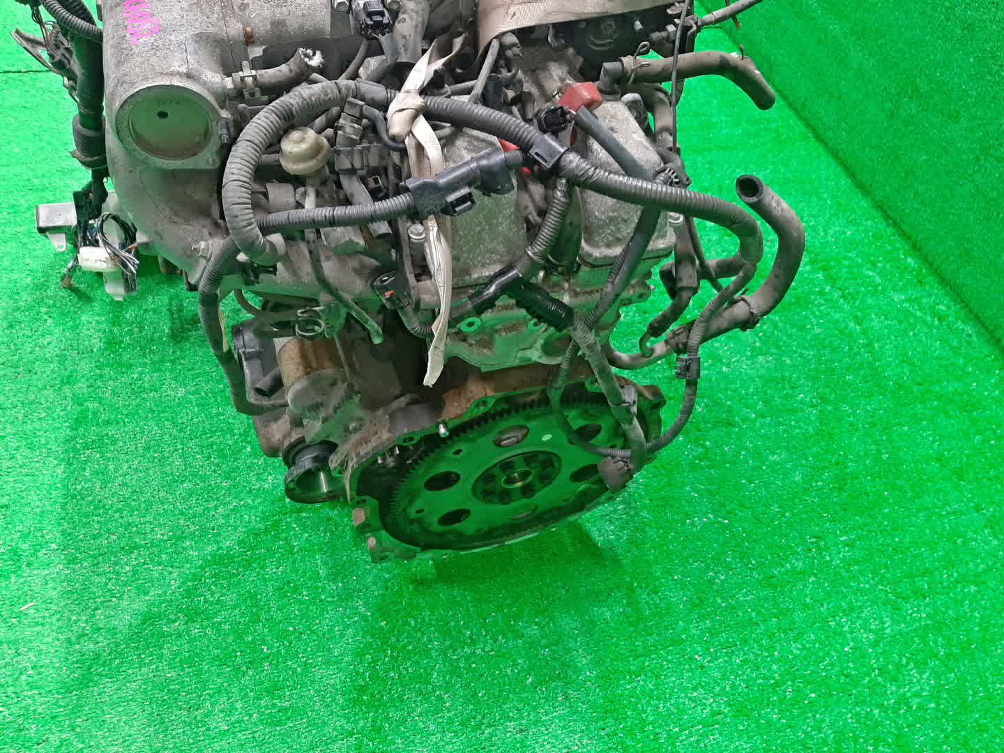 Двигатель TOYOTA MARK II BLIT, MARK II JZX115W, JZX115 1JZ-GE VVTI 5 ракурс