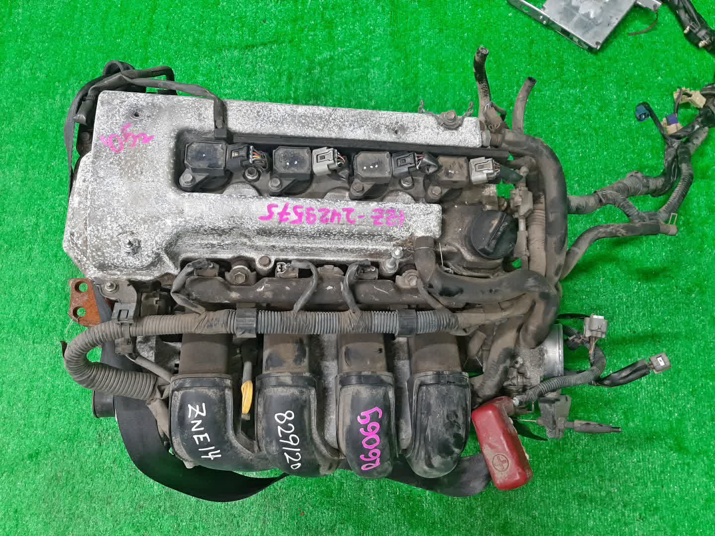 Двигатель TOYOTA COROLLA, PREMIO, COROLLA SPACIO, WISH, ALLION, COROLLA FIELDER, ALLEX, COROLLA RUNX, WILL VS ZZE124, ZZT245, ZZE124N, ZNE14G, ZZE124G, ZZE129 1ZZ-FE MEX 1 ракурс