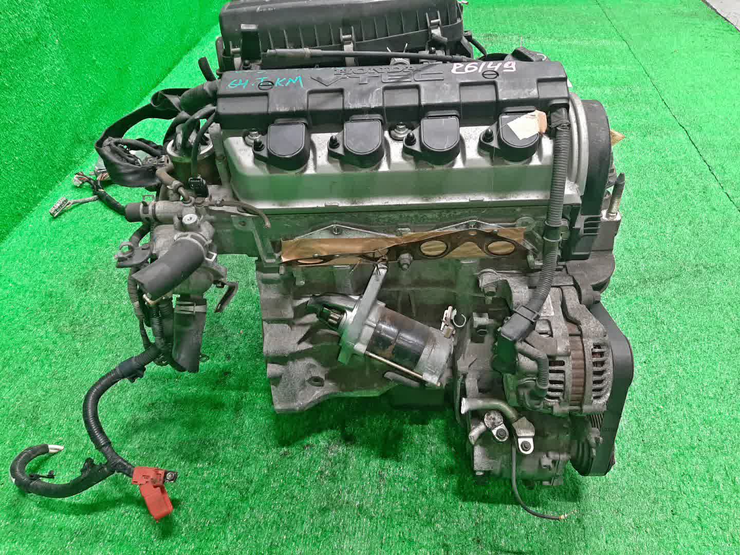 Двигатель HONDA CIVIC, STREAM, EDIX, CIVIC FERIO EU3, ES3, EU4, ET2, EN2, RN2, RN1, BE1, BE2 D17A 1302413 3 ракурс