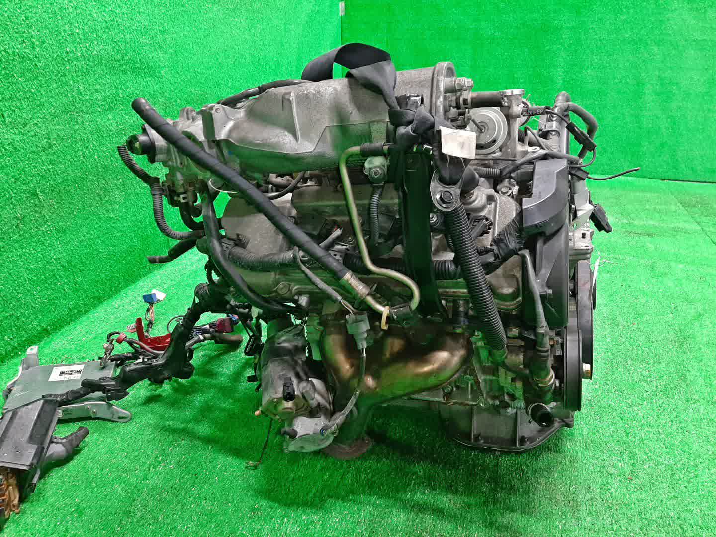 Двигатель TOYOTA PRONARD MCX20 1MZ-FE VVTI 3 ракурс