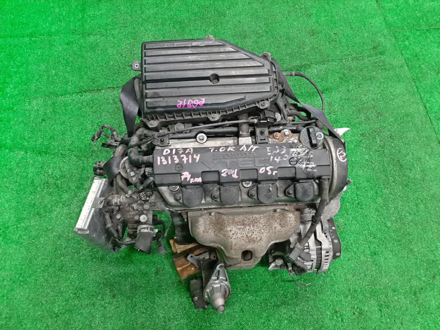 Двигатель HONDA CIVIC, STREAM, EDIX, CIVIC FERIO EU3, ES3, EU4, ET2, EN2, RN2, RN1, BE1, BE2 D17A 1313714 1 ракурс