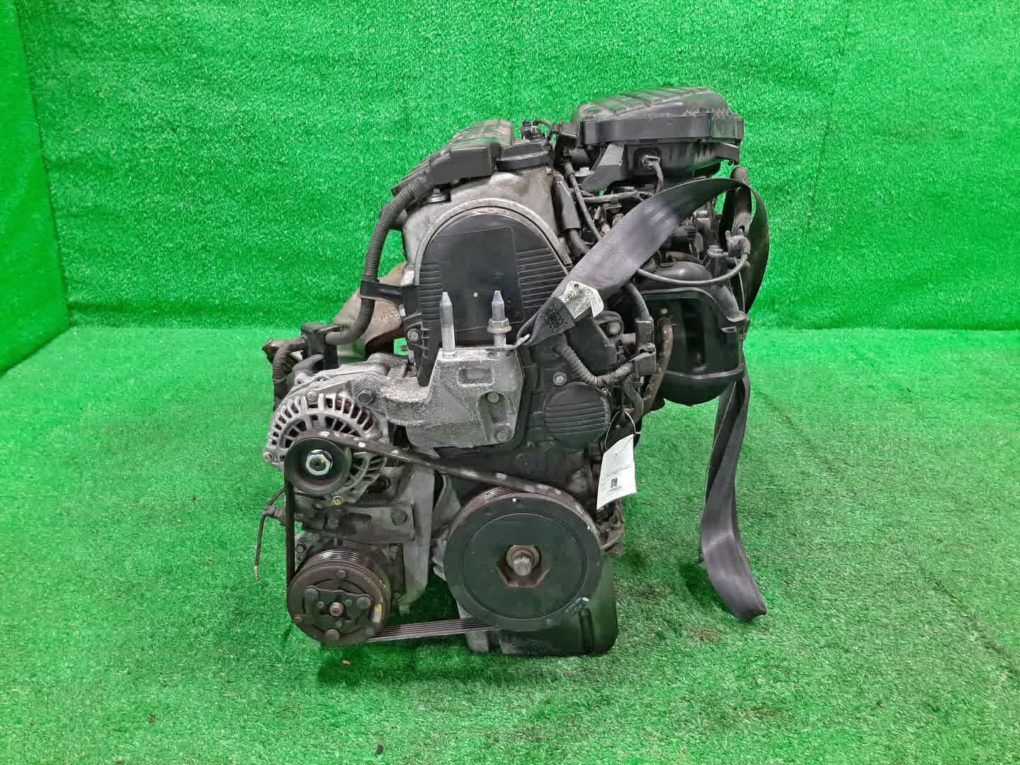 Двигатель HONDA CIVIC, STREAM, EDIX, CIVIC FERIO EU3, ES3, EU4, ET2, EN2, RN2, RN1, BE1, BE2 D17A 1313714 2 ракурс