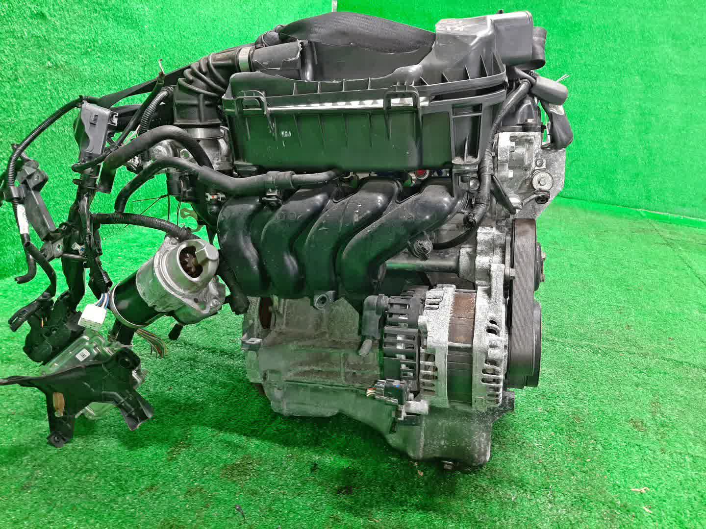 Двигатель SUZUKI SOLIO MA36S K12C 5005703 3 ракурс