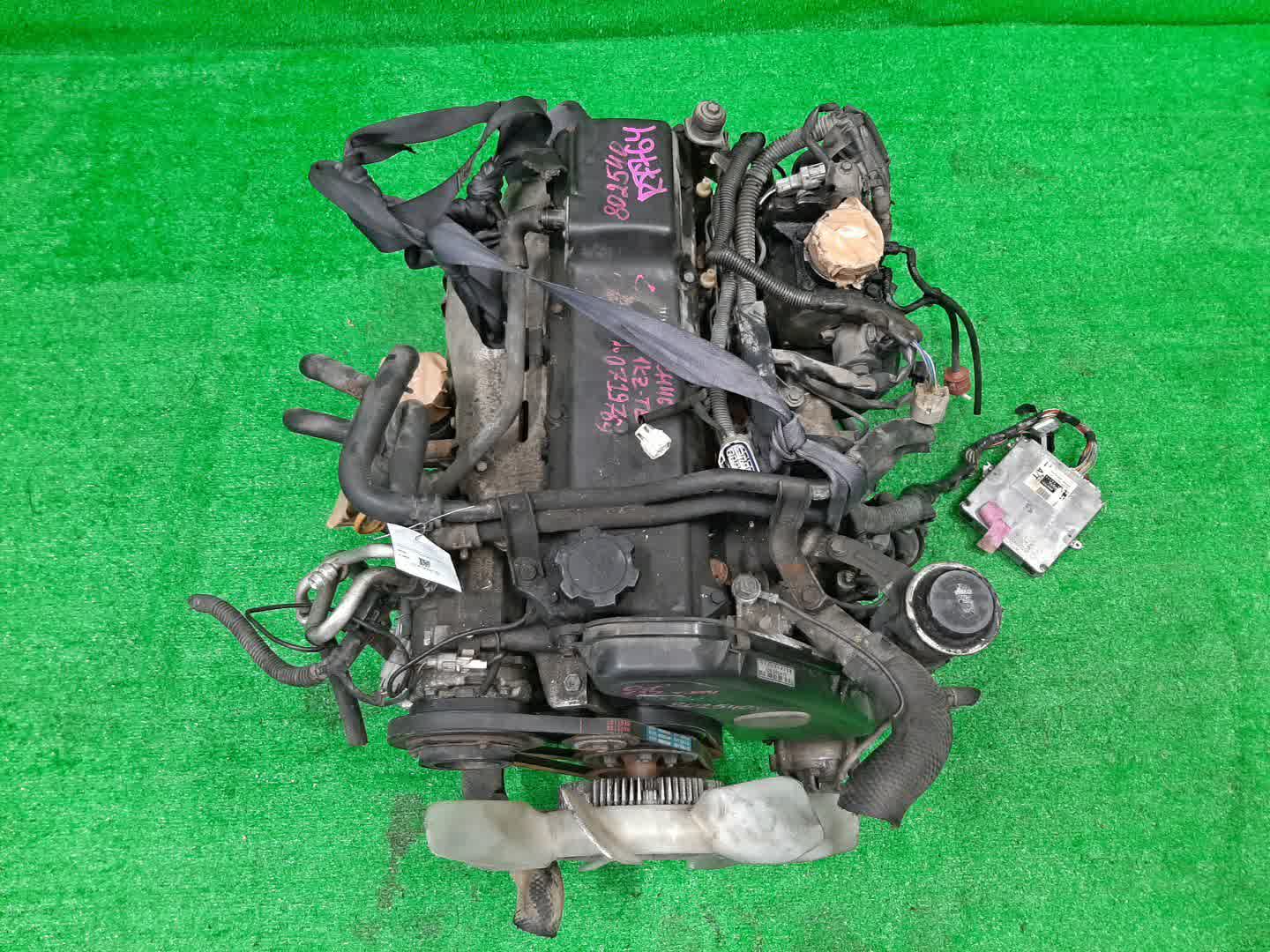 Двигатель TOYOTA GRANVIA, GRAND HIACE, HIACE REGIUS, TOURING HIACE KCH16W, KCH46G, KCH46W 1KZ-TE 2MOD 1 ракурс Двигатель TOYOTA GRANVIA, GRAND HIACE, HIACE REGIUS, TOURING HIACE KCH16W, KCH46G, KCH46W 1KZ-TE 2MOD 1 ракурс