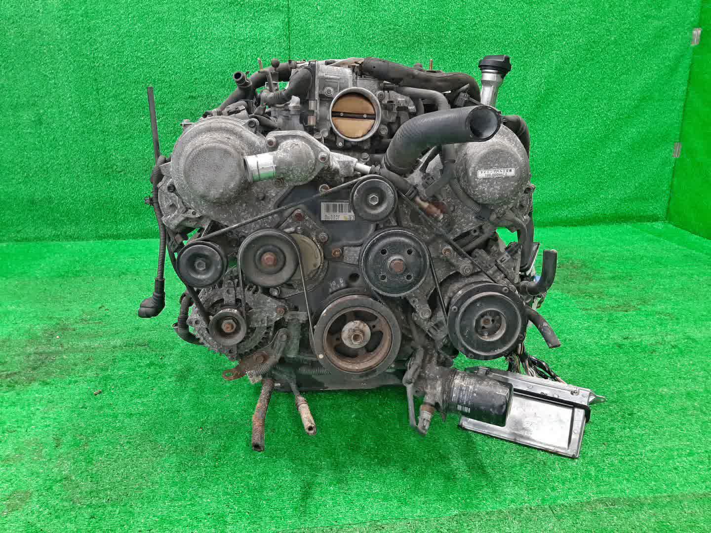 Двигатель TOYOTA CROWN MAJESTA UZS187 3UZ-FE SET 2 ракурс