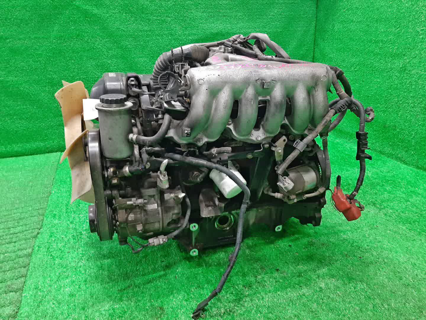 Двигатель TOYOTA CROWN JZS173 1JZ-GE VVTI 4 ракурс
