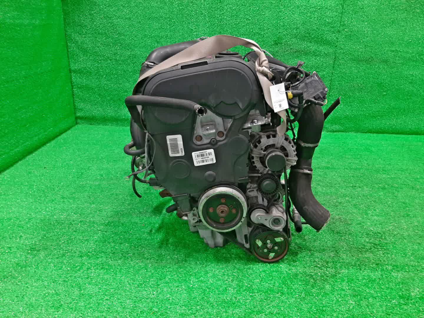 Двигатель VOLVO V40 MZ63, MV B5204T9 4659769 2 ракурс