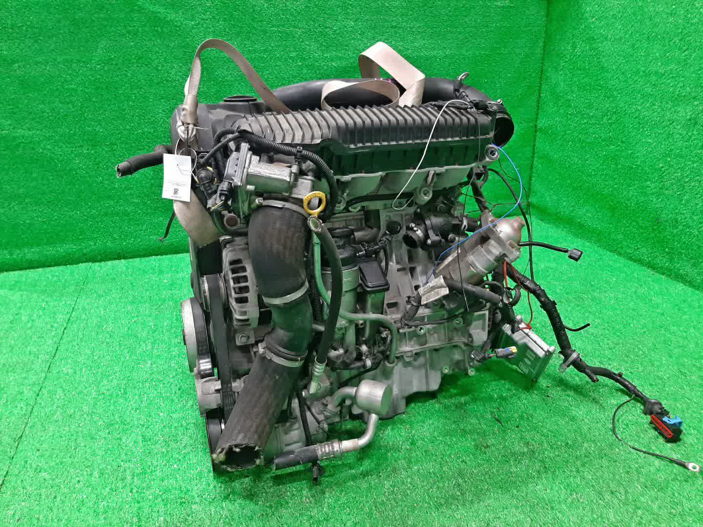 Двигатель VOLVO V40 MZ63, MV B5204T9 4659769 4 ракурс