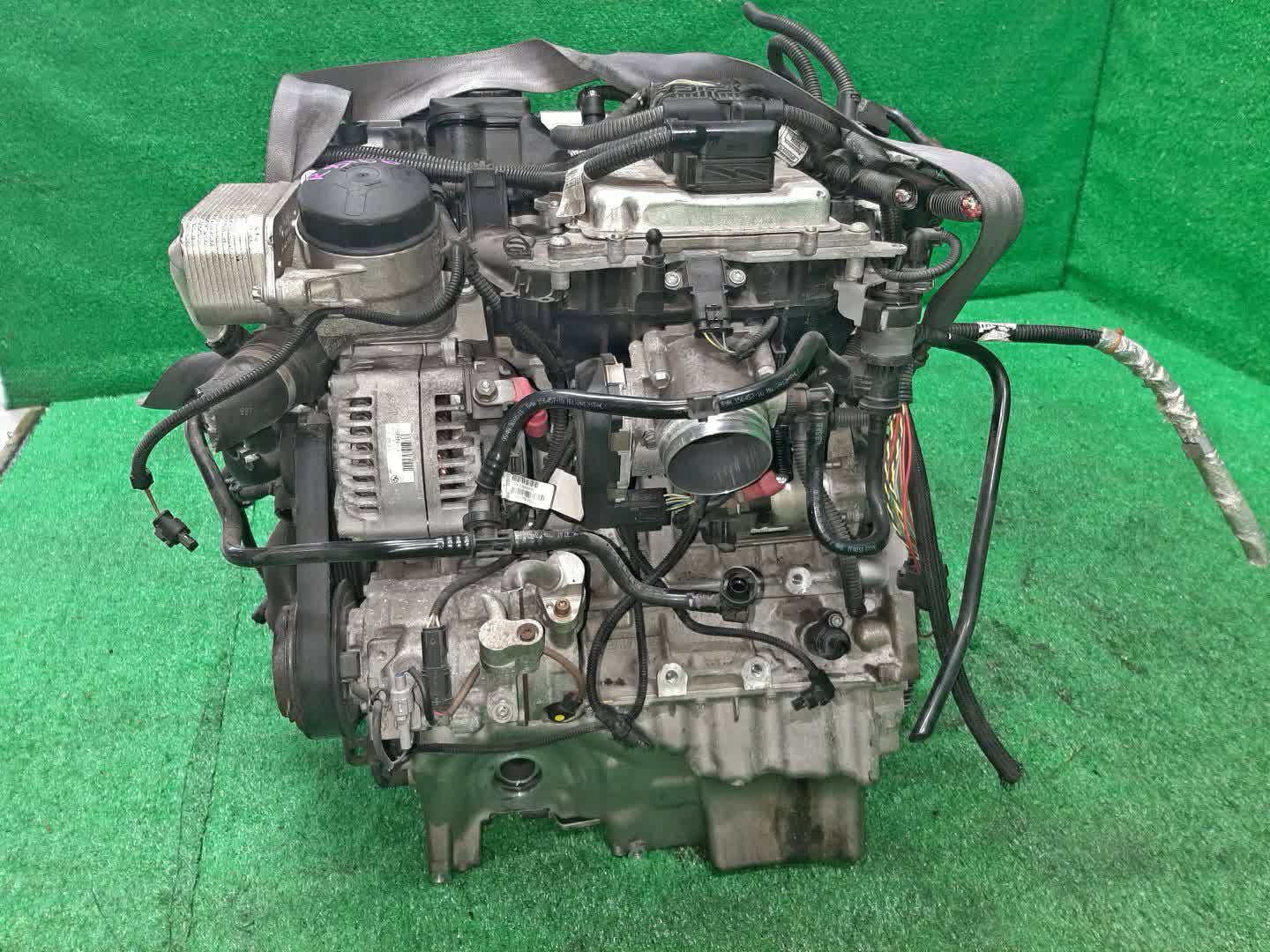 Двигатель BMW X1 E84 N20B20A A1000045 3 ракурс